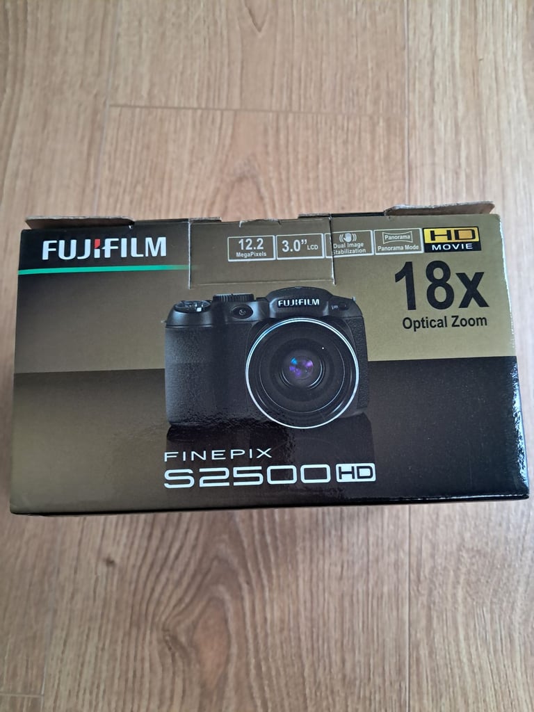 Fuji Finepix 2500HD Digital Camara 