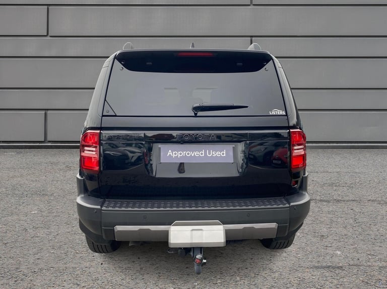 2024 Toyota Land Cruiser 2.8 D-4D 204 Invincible 5dr Auto (7 Seat) SUV Diesel Automatic