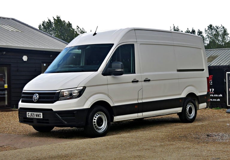 VOLKSWAGEN CRAFTER RWD MWB HIGH ROOF 140BHP EURO 6 ULEZ CR35 Startline