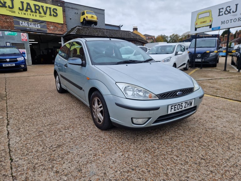 2005 Ford Focus 1.6i 16v Zetec Hatchback 3dr Petrol Manual (165 g/km  99 bhp)
