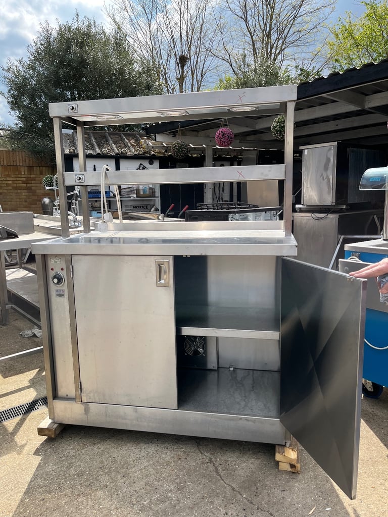 Hot cupboard and gantry