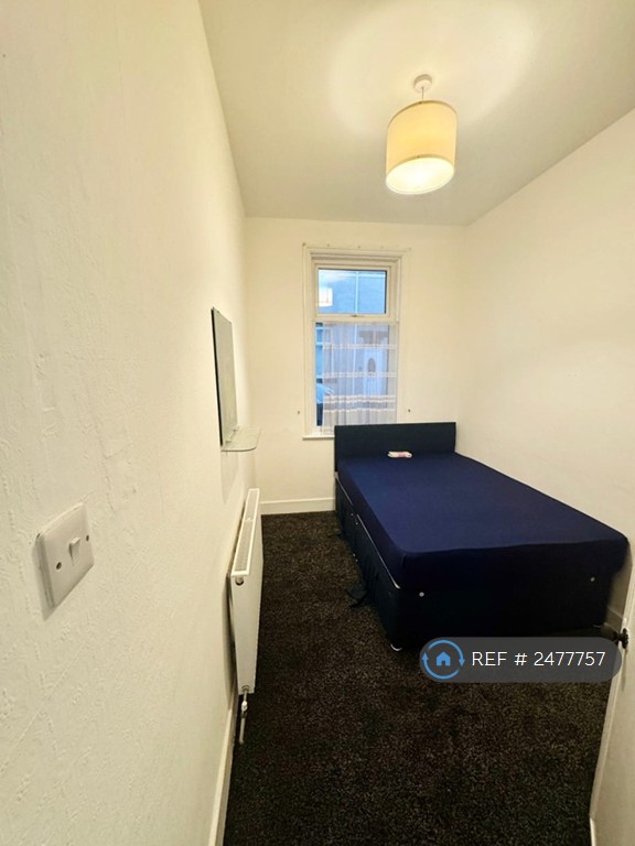 4 bedroom house in Hadrian Street, Sunderland, SR4 (4 bed) (#2477757)