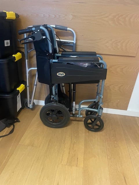 Days light weight folding wheelchair