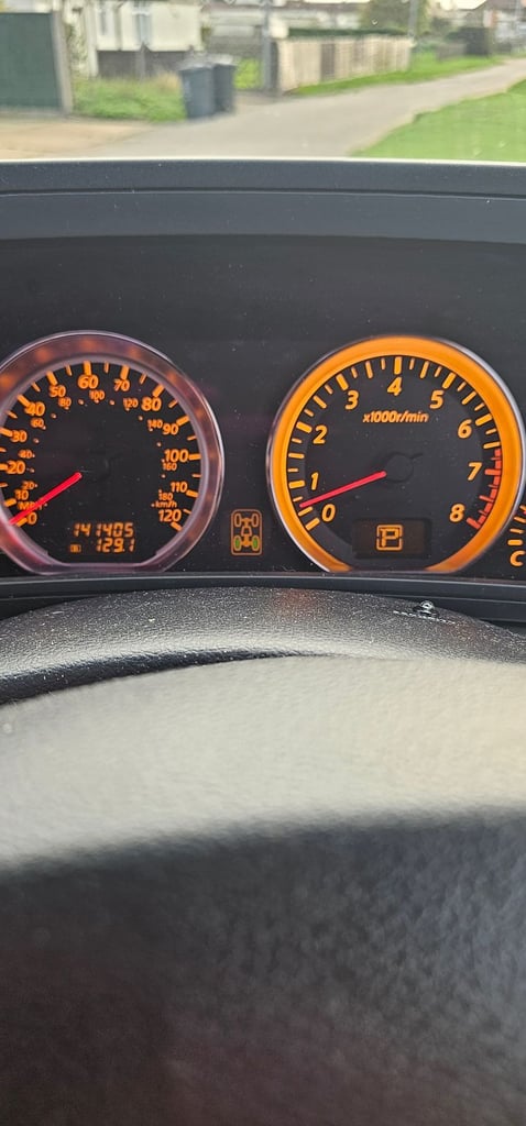 Nissan Elgrand Automatic 7 seater