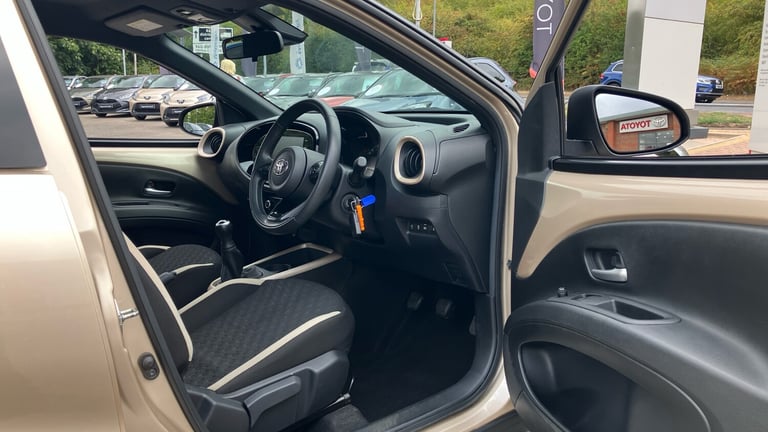2022 Toyota Aygo X 1.0 VVT-i Edge 5dr Petrol Hatchback Hatchback Petrol Manual