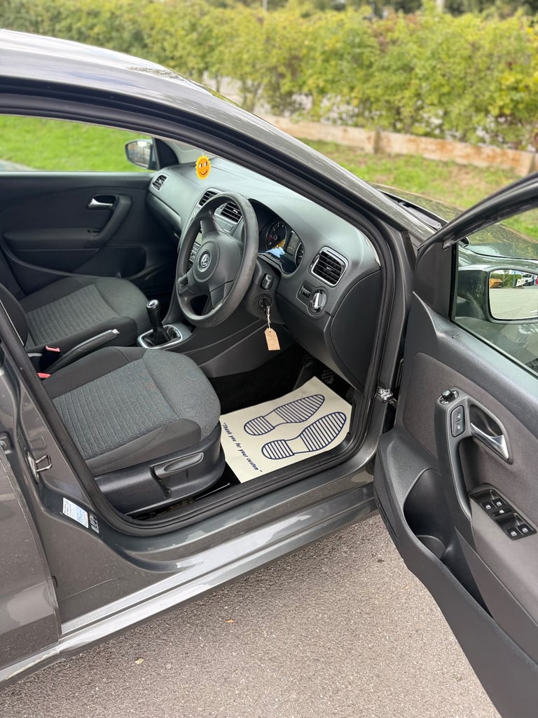 Volkswagen, POLO, Hatchback, 2010, Manual, 1390 (cc), 5 doors