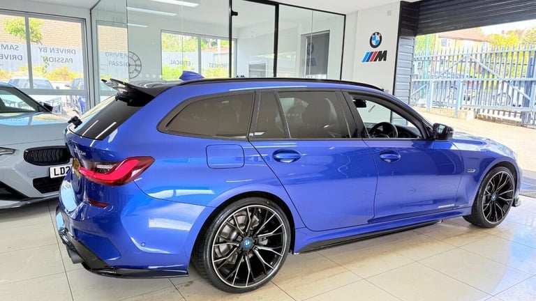 2021 BMW 3 Series 2.0 330e 12kWh M Sport Touring Auto Euro 6 (s/s) 5dr Estate PETROL/ELECTRIC Aut...