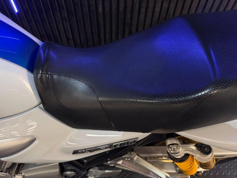 2009 Yamaha XJR1300 09