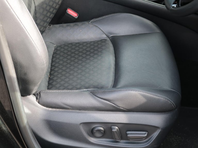 2022 Toyota C-HR 2.0 VVT-h GPF Excel SUV 5dr Petrol Hybrid CVT Euro 6 (s/s) (184 ps) HATCHBACK Pe...