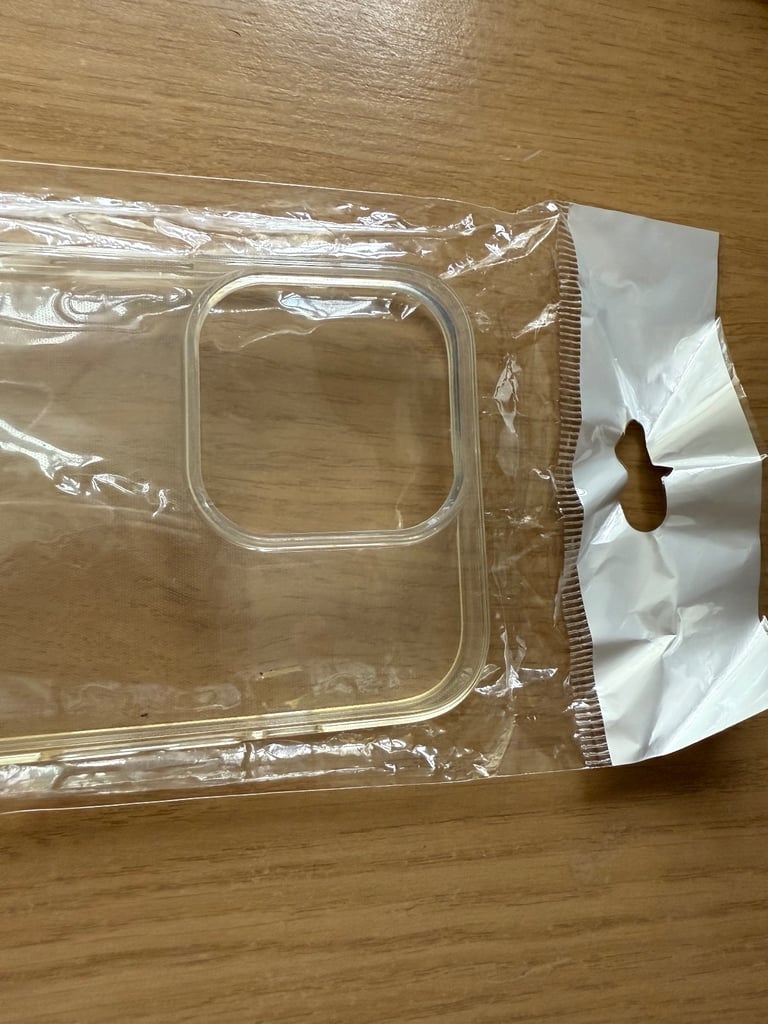 IPhone 14 Pro Clear Plastic Protector