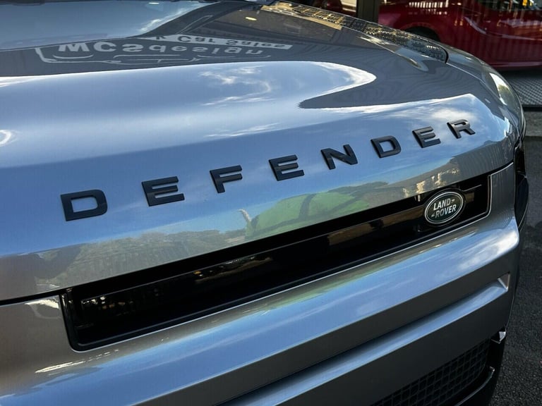 2023 Land Rover Defender 3.0 D250 Hard Top HSE Auto PANEL VAN DIESEL Automatic