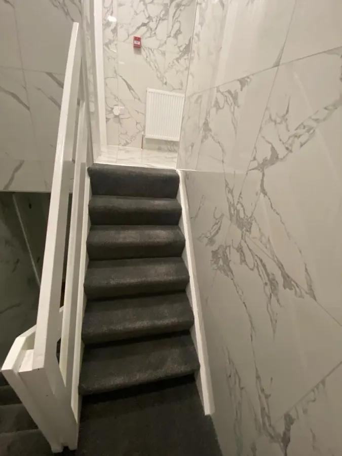 R2HMO/SL Modern 6 Bed House in Uxbridge UB8