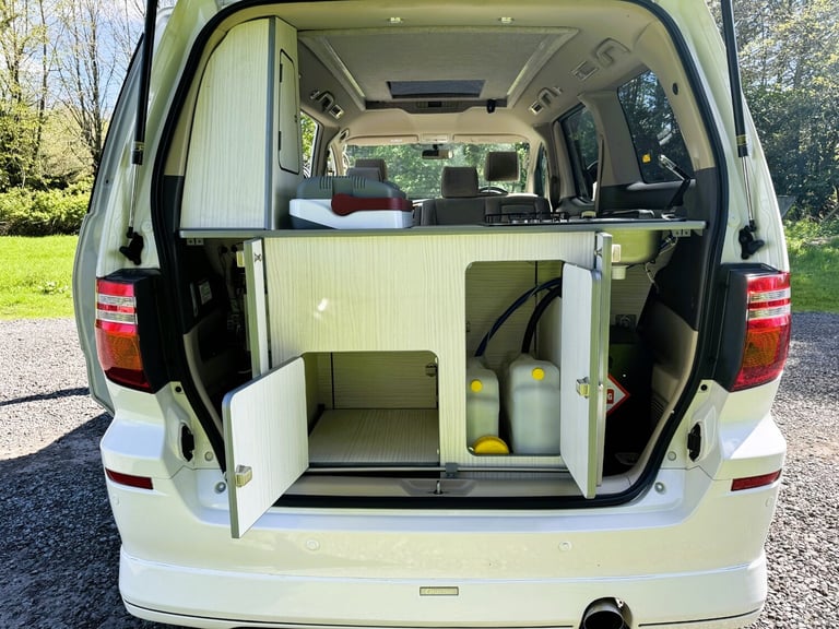 TOYOTA ALPHARD 2005 2.4 PETROL AUTO CAMPER VAN POP TOP ROOF REAR CONVERSION