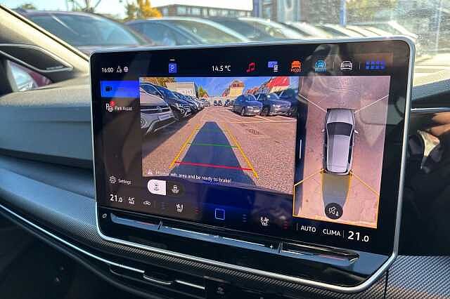 2025 Volkswagen Golf 2.0 TSI 333 R Black Edition 4Motion 5dr DSG Hatchback Petrol Automatic