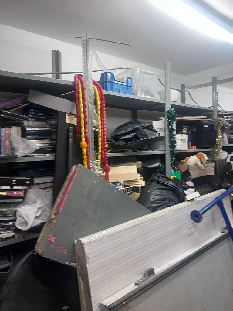 image for Free clearance shop pawn catering tools dvds equipment gym sports bags