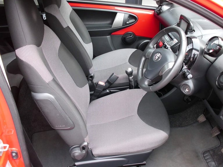 2014 Toyota AYGO 1.0 VVT-i Move Euro 5 3dr HATCHBACK Petrol Manual