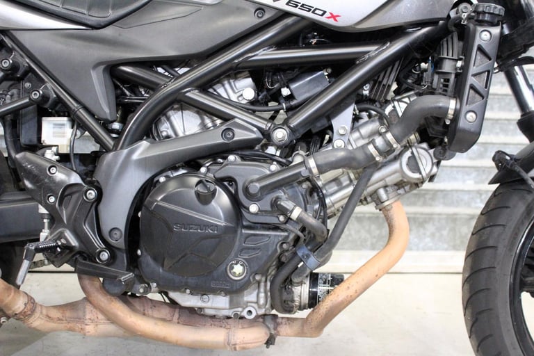 2018 68 SUZUKI SV 650 X XAU L8 SV650 GREY 18K HPI CLEAR NEW MOT JUST SERVICED