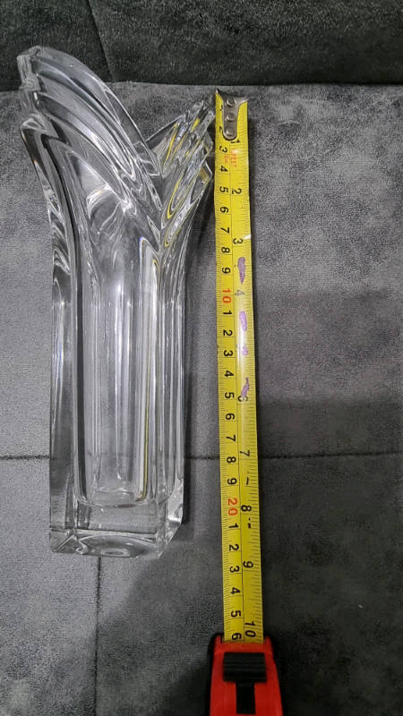 Mikasa Crystal Tulip Vase V Shape 