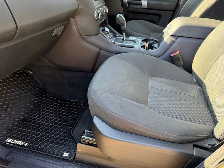 2011 Land Rover Discovery Commercial Td V6 [210] Auto PANEL VAN Diesel Automatic