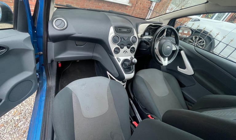 Ford, KA, Hatchback, 2013, Manual, 1242 (cc), 3 doors