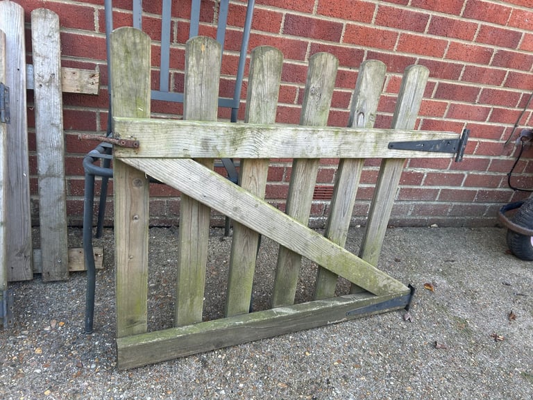 Picket Fence Panels