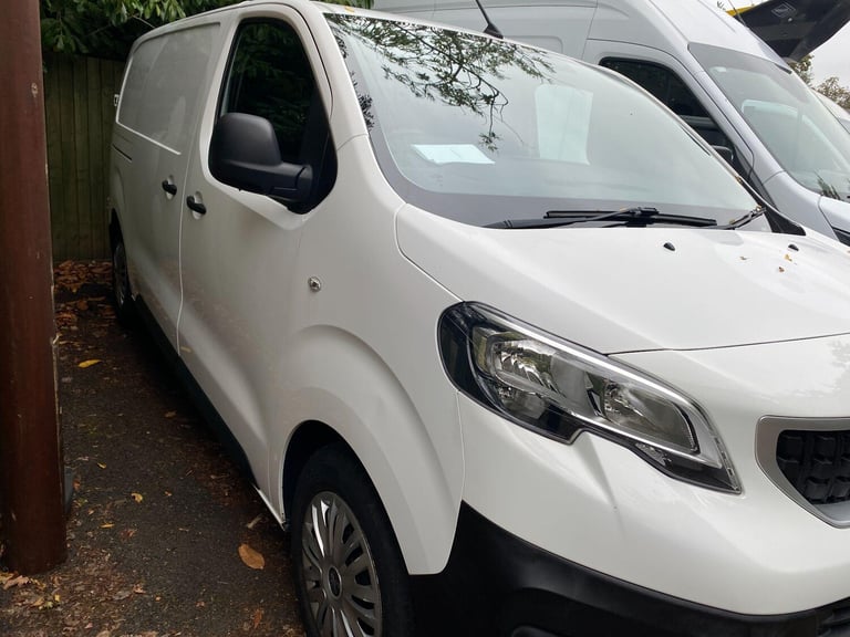 2017 Peugeot Expert 1.6 BlueHDi 1000 S Standard Panel Van MWB Euro 6 6dr PANEL VAN Diesel Manual