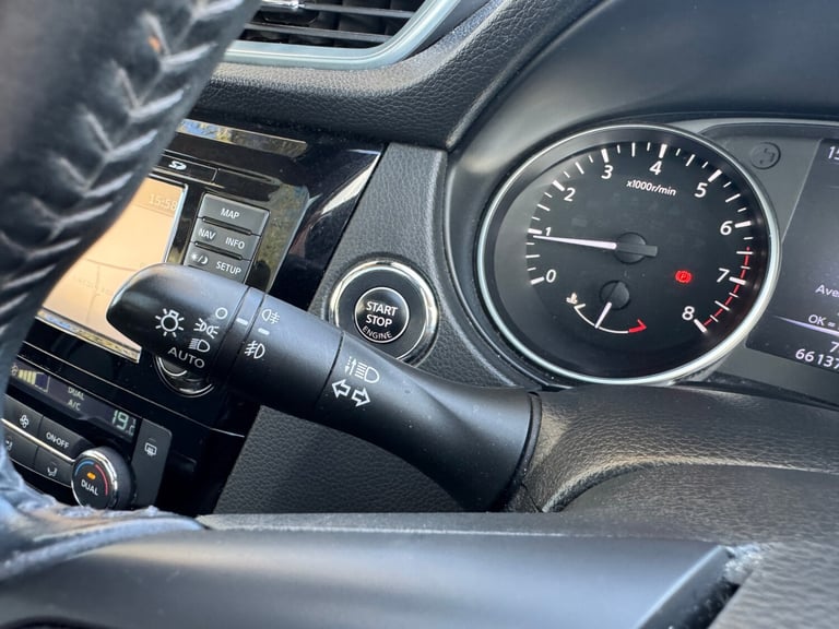 2018 Nissan Qashqai 1.2 DiG-T N-Connecta 5dr HATCHBACK Petrol Manual