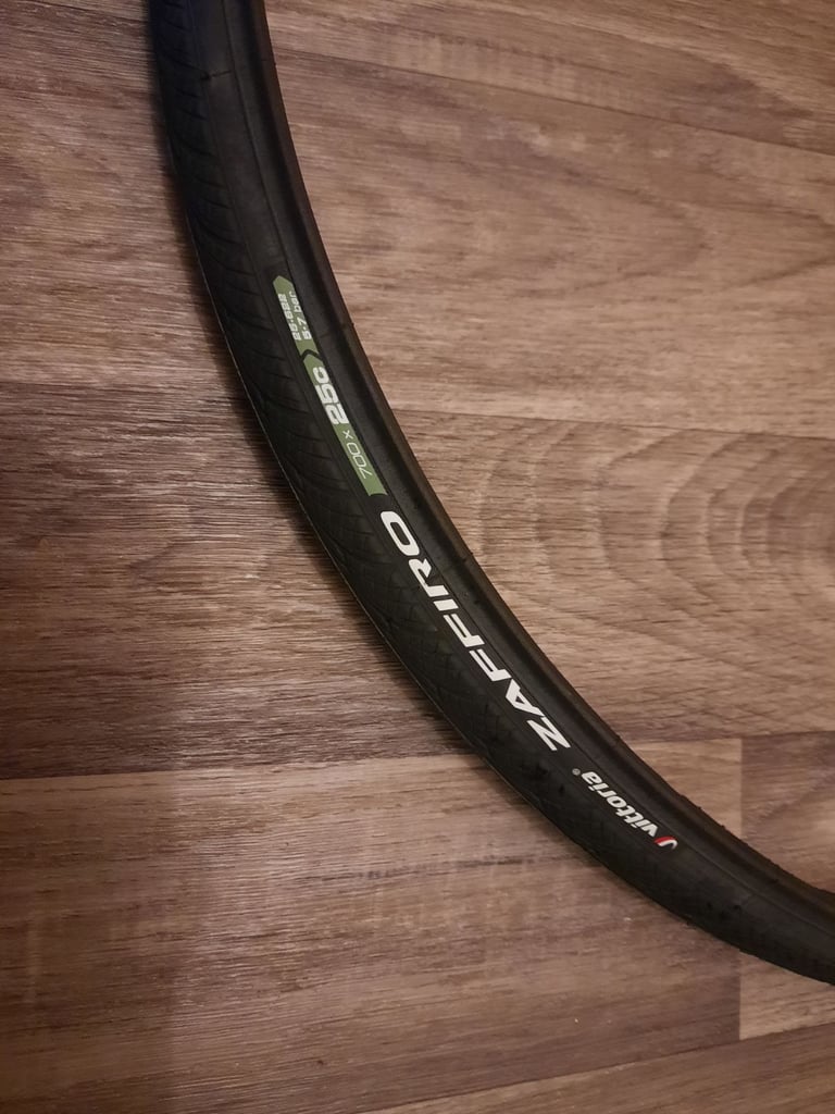 image for 700 x 25 mm road bike tyre - New 700c tyre , 4 season tyre