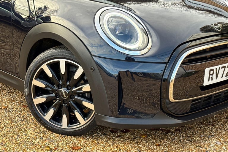 2022 MINI Hatch 1.5 Cooper Exclusive Hatchback 3dr Petrol Steptronic Euro 6 (s/s) (136 ps) HATCHB...