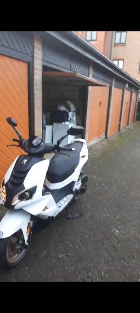 Peugeot, SPEEDFIGHT, 2018, 49 (cc)