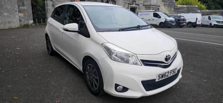 2013 Toyota Yaris 1.0 VVT-i Edition 5dr HATCHBACK Petrol Manual