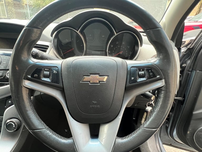 2011 Chevrolet Cruze 1.8 LT 4dr SALOON PETROL Manual