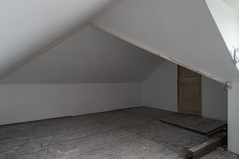 Charming Loft Studio Workspace for Creatives | 20% Off | Leyton, E10