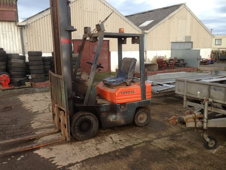 TOYOTA DIESEL 2.5 T FORKLIFT WORKING . CALL FOR DETAILS