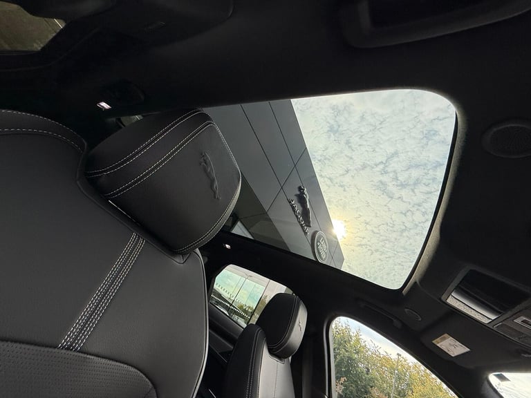 2024 Jaguar F-Pace 2.0 P250i R-Dynamic SE Black SUV 5dr Petrol Auto AWD Euro 6 (s/s) (250 ps) EST...