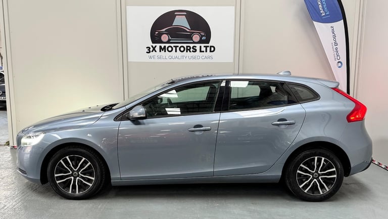 2016 Volvo V40 2.0 D2 Momentum Nav Plus Euro 6 (s/s) 5dr HATCHBACK Diesel Manual