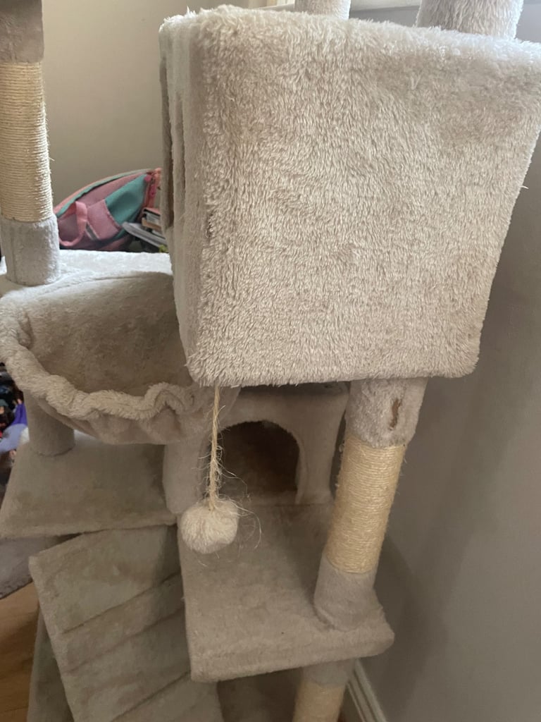 cat tree beige 