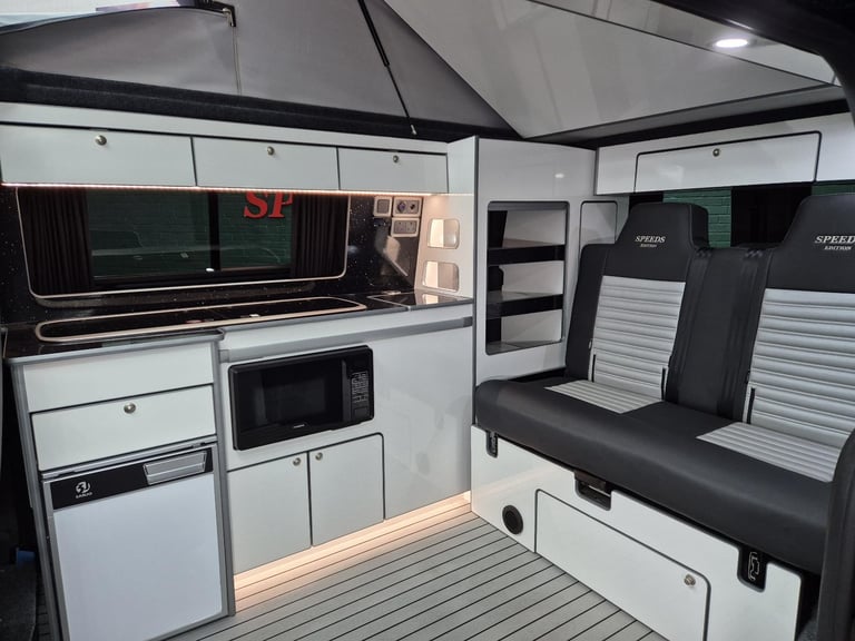 FORD TRANSIT CUSTOM LIMITED SPEEDS EDITION CAMPER AUTOMATIC 4BERTH, HIGH SPEC