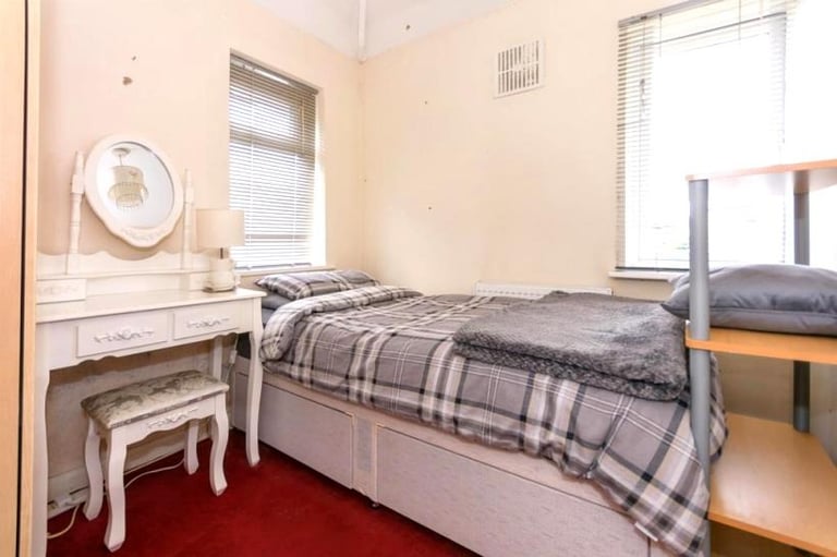 Cheap and Nice room in Limehouse ! ✨💎