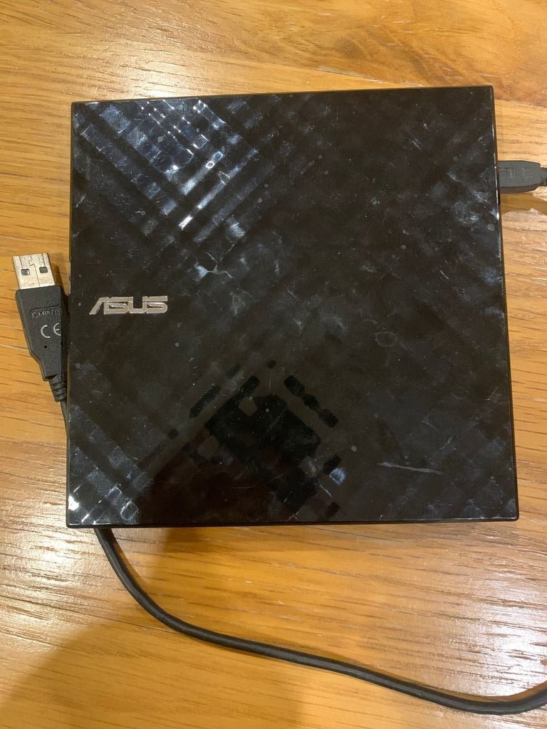 ASUS External portable 8X RW-DVD burner with M-DISC support for data backup, for Windows and Mac OS