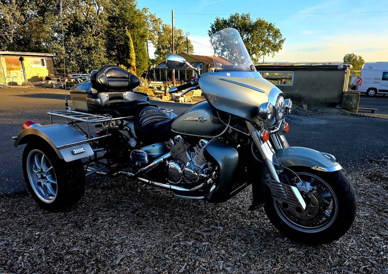 2001 Yamaha ROYAL STAR VENTURE 1300 TRIKE Trike  Petrol Manual