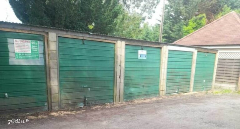 Garage to rent in Hoddesdon (EN11) | Stashbee