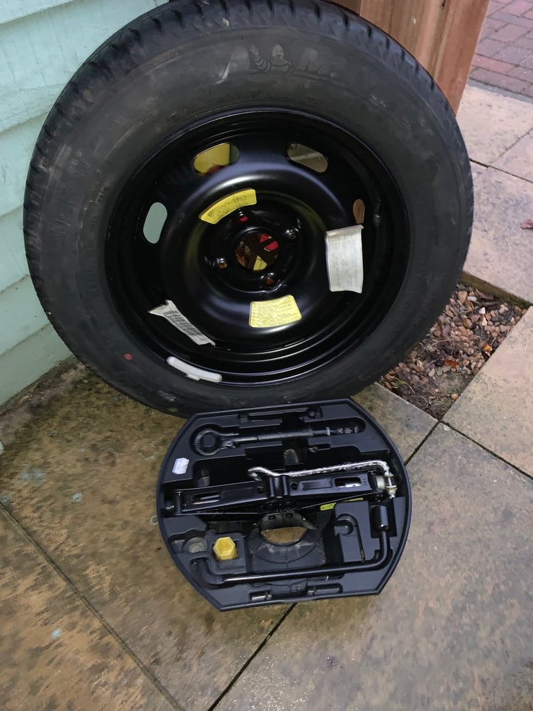 New spare Michelin spare tyre with car jack kit