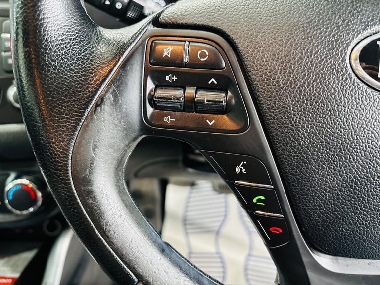 2013 Kia Ceed 1.6 CRDi 2 Auto Euro 5 5dr HATCHBACK Diesel Automatic