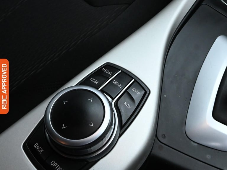 2019 BMW 1 Series 118i [1.5] SE 5dr [Nav/Servotronic] Step Auto HATCHBACK PETROL Automatic