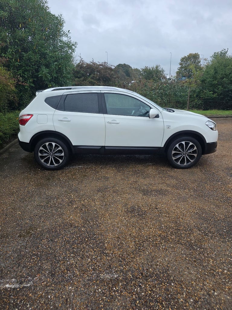 Nissan, QASHQAI, Hatchback, 2012, Manual, 1461 (cc), 5 doors