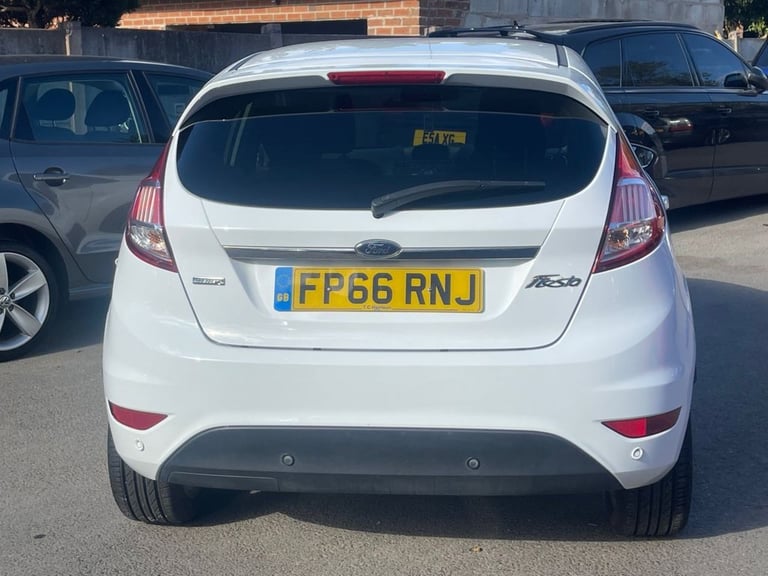 2016 Ford Fiesta 1.0T EcoBoost Titanium Hatchback 5dr Petrol Powershift Euro 6 (100 ps) Hatchback...