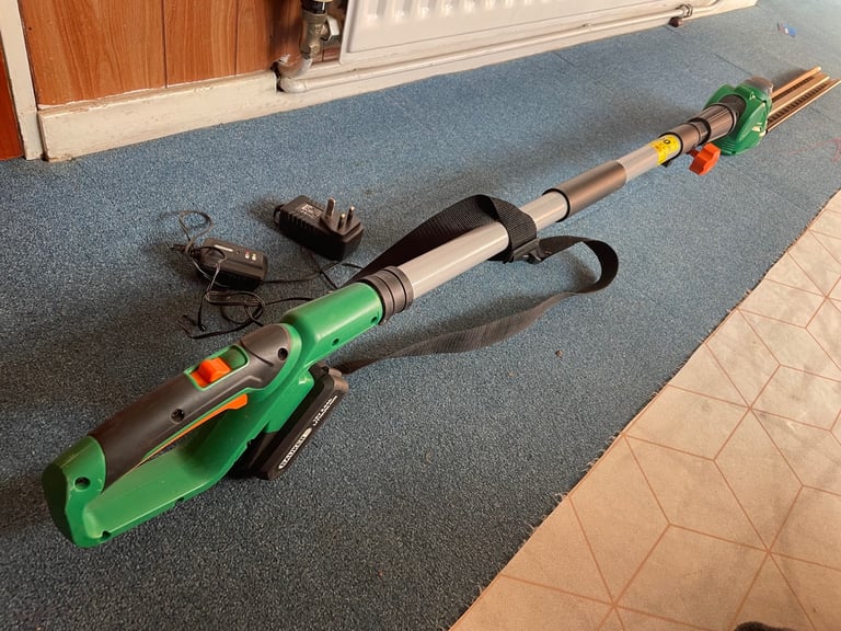 Hedge trimmers Delivery Available 