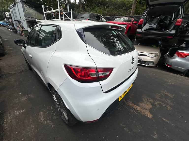 RENAULT CLIO 2016 1.5 DIESEL BREAKING 