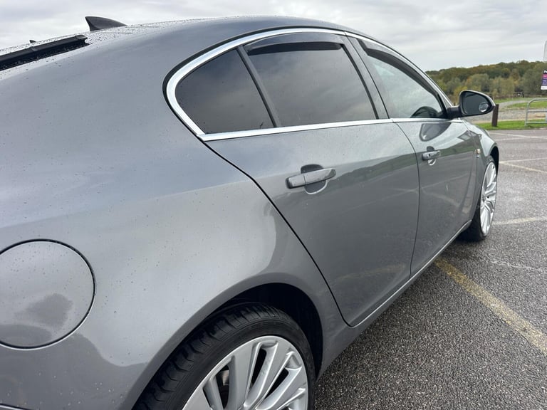 2016 Vauxhall Insignia 2.0 CDTi Elite Nav Auto Euro 6 5dr HATCHBACK Diesel Automatic